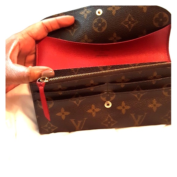 Louis Vuitton Emilie Wallet Gorgeous